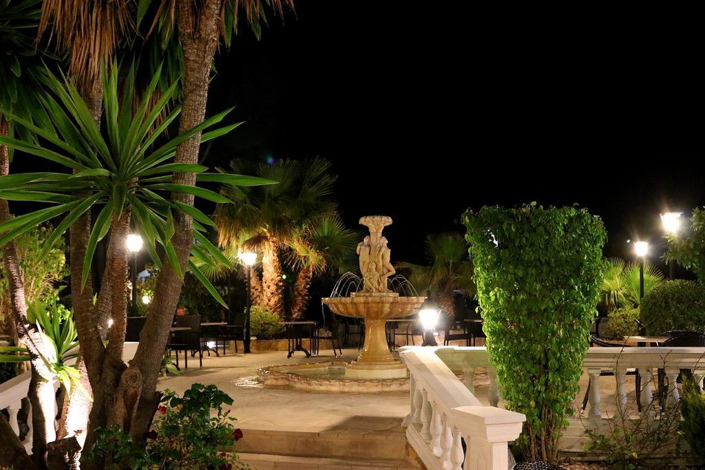 Villa Columbus Family Boutique Hotel パゲラ エクステリア 写真